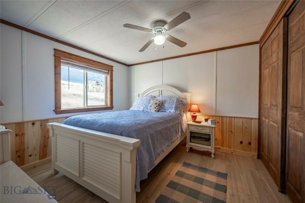 57 Outlaw Hill, Livingston MT 59047