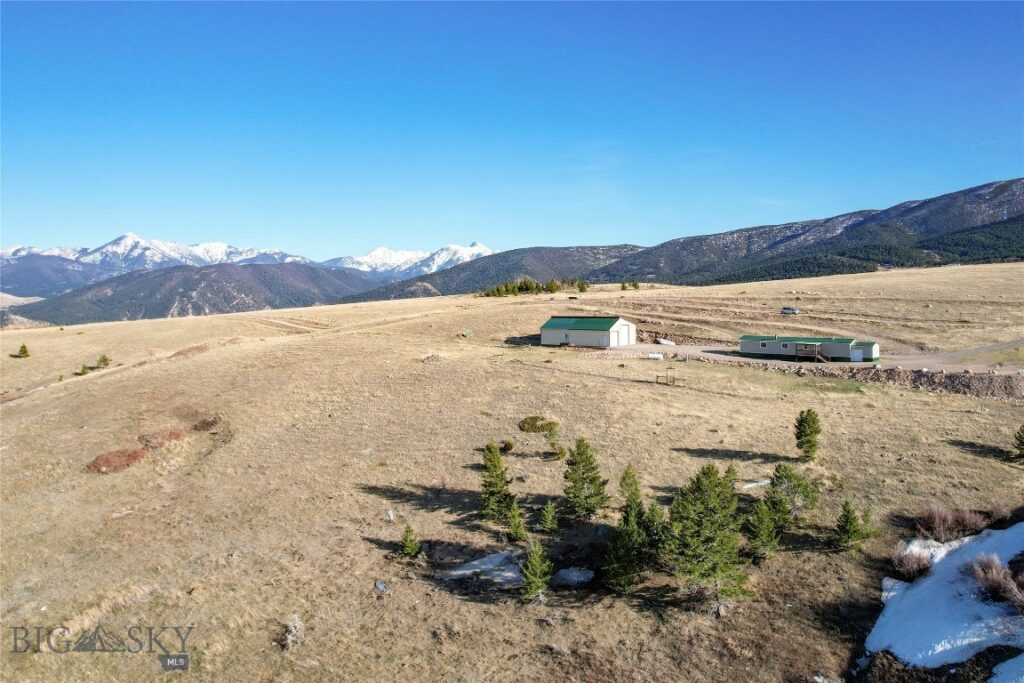 57 Outlaw Hill, Livingston MT 59047