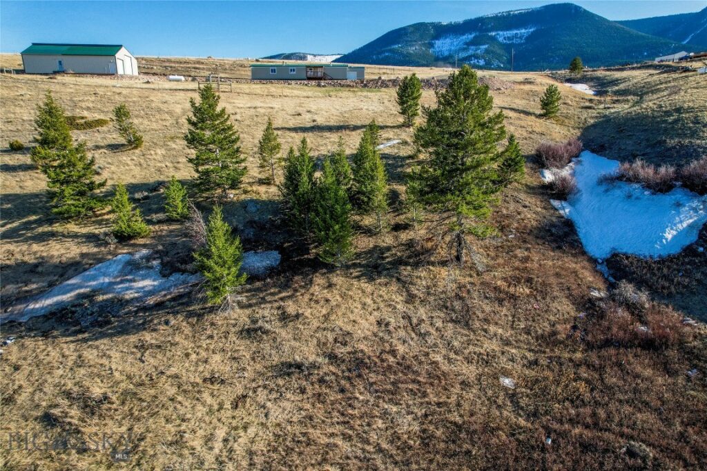 57 Outlaw Hill, Livingston MT 59047