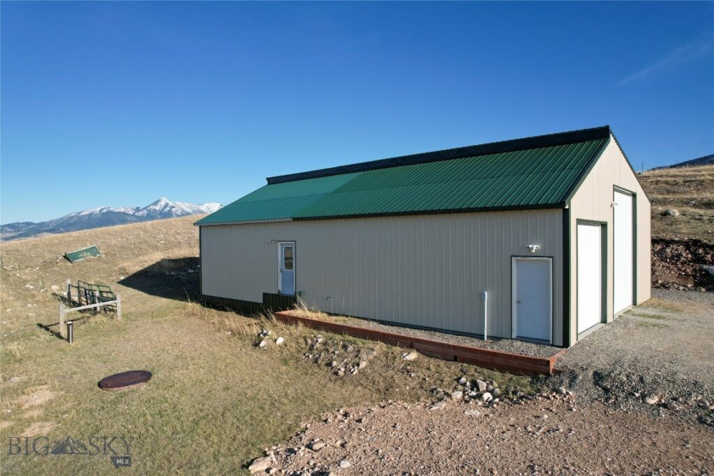 57 Outlaw Hill, Livingston MT 59047