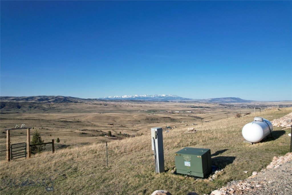 57 Outlaw Hill, Livingston MT 59047