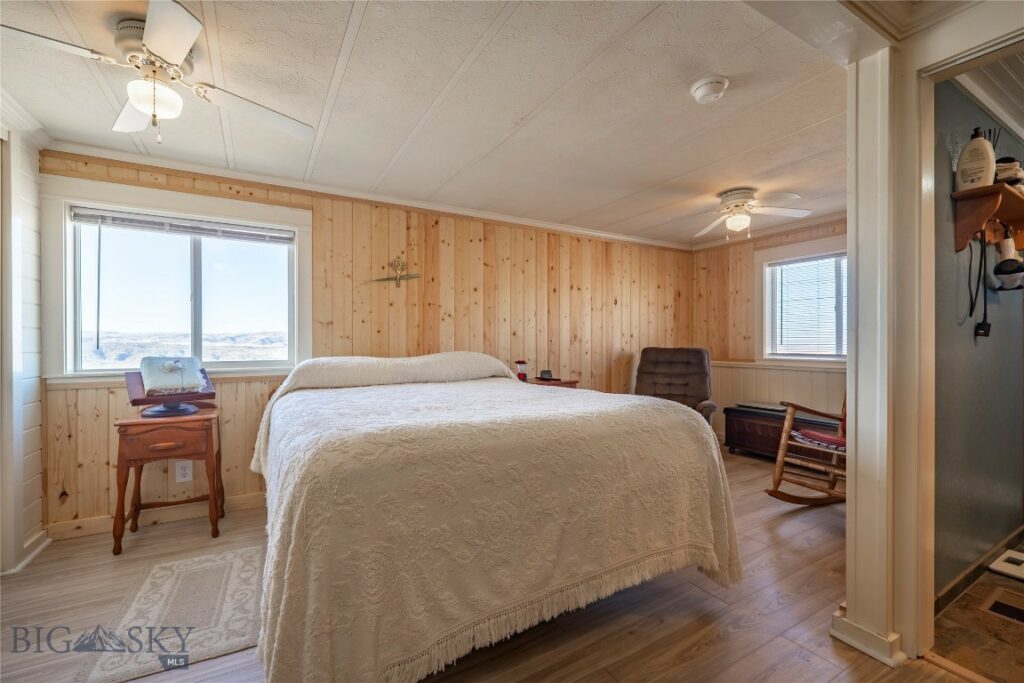 57 Outlaw Hill, Livingston MT 59047