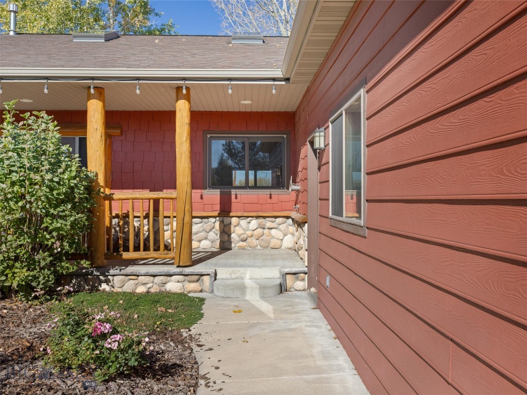 57 Upper Rainbow Road, Bozeman MT 59718