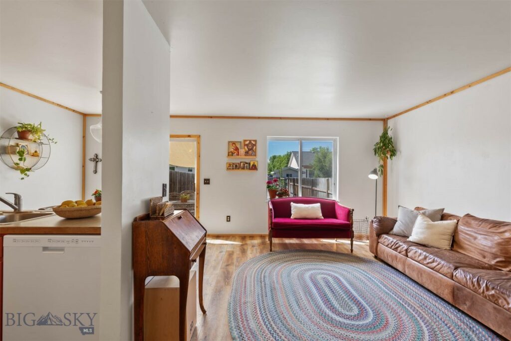577 W Shore Drive, Belgrade MT 59714