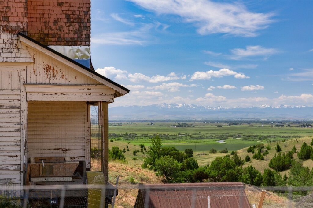 5835 Spaulding Bridge Road, Belgrade MT 59714