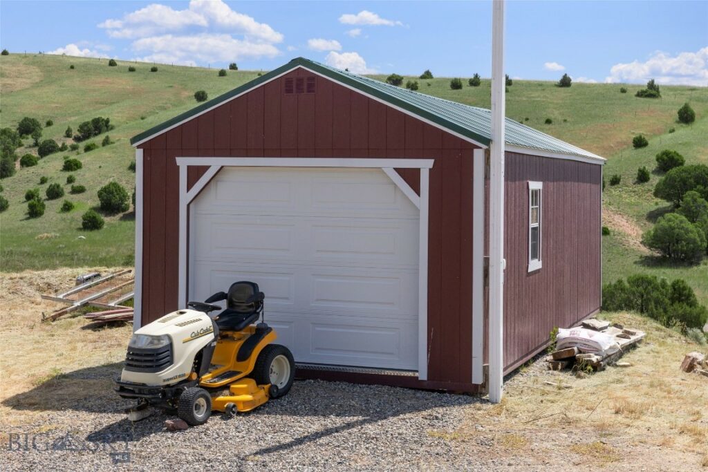 5835 Spaulding Bridge Road, Belgrade MT 59714