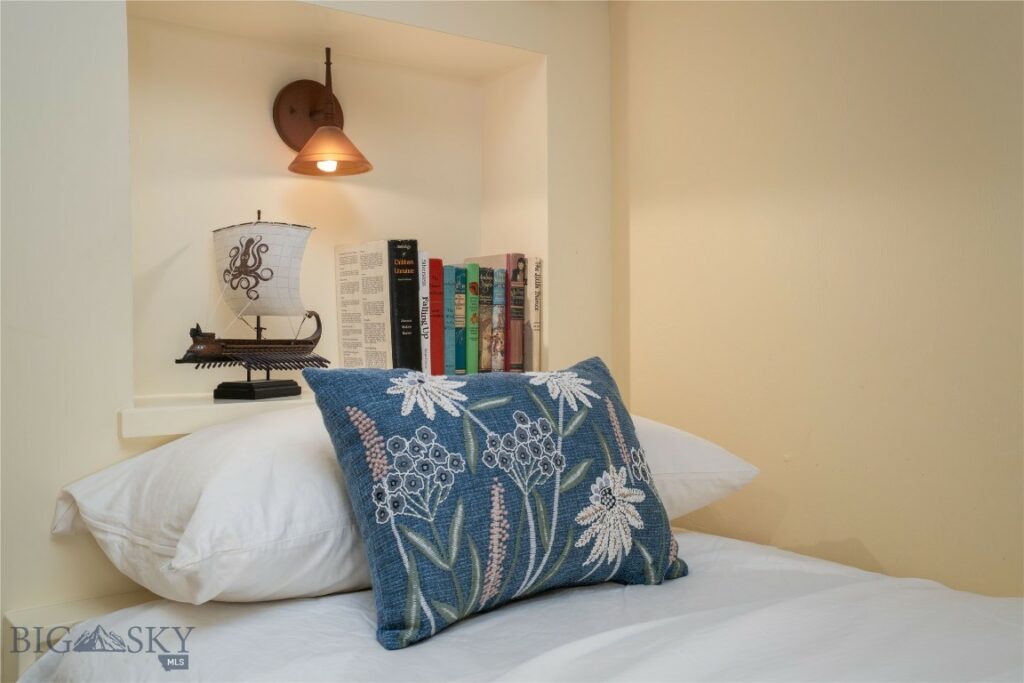 585 Wildrose Lane, Bozeman MT 59715