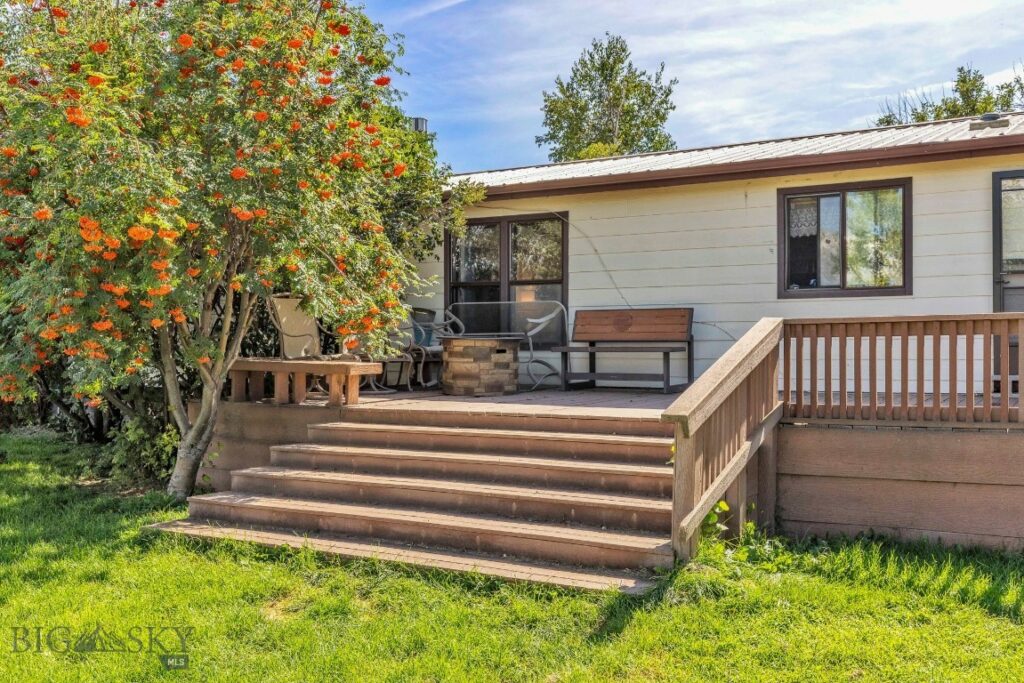 585 Warner, Belgrade MT 59714