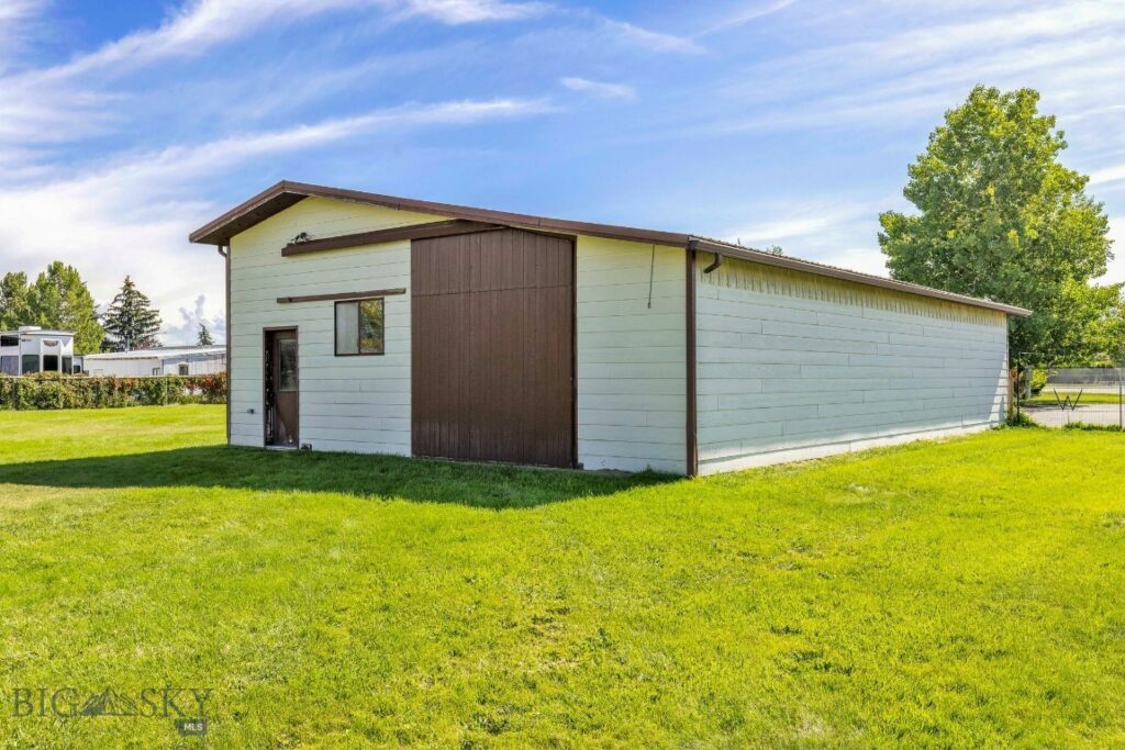 585 Warner, Belgrade MT 59714