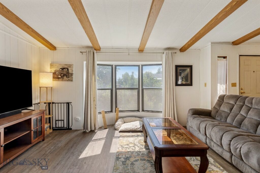 585 Warner, Belgrade MT 59714