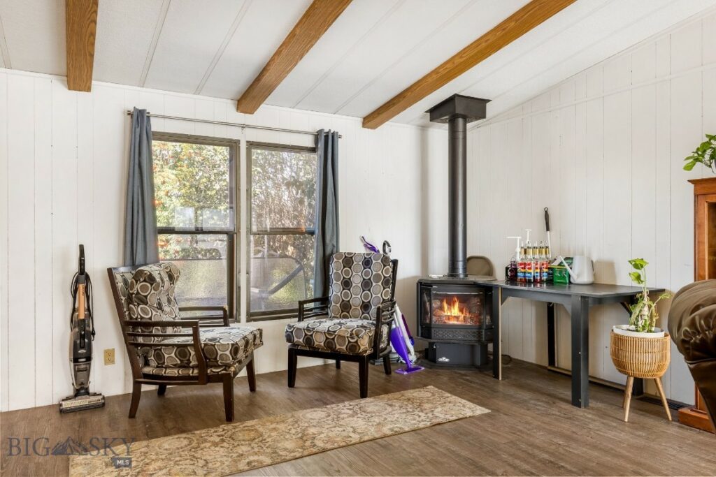 585 Warner, Belgrade MT 59714