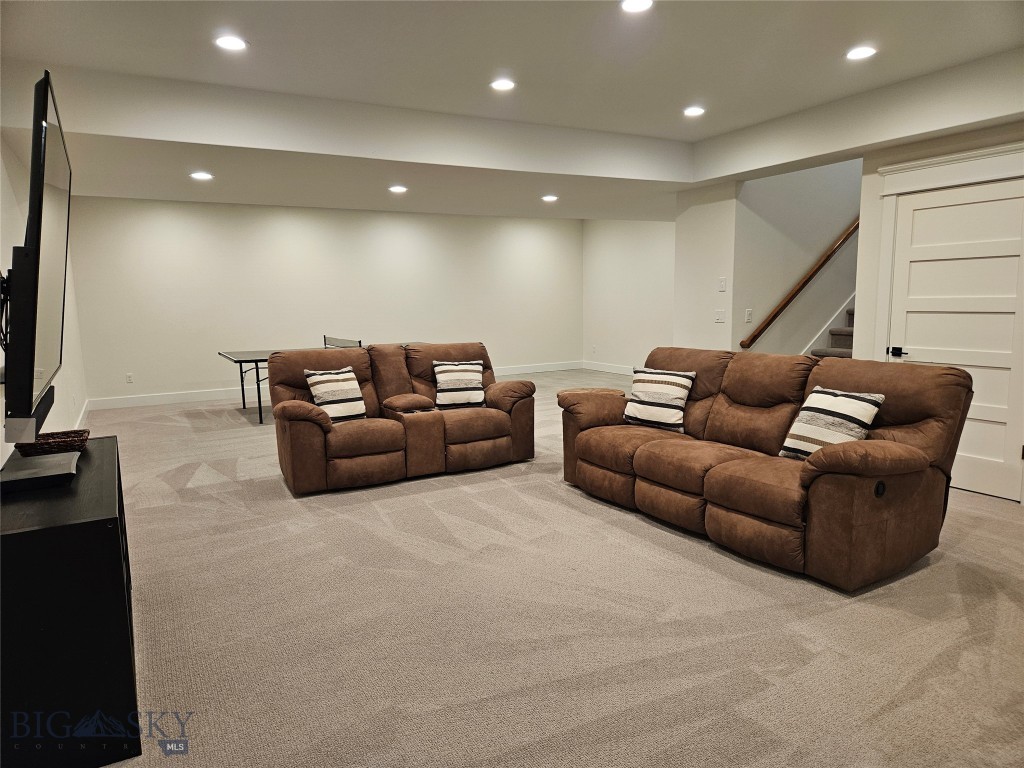 592 Stewart Loop, Bozeman MT 59718