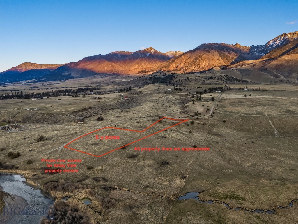 60 Rocky Hollow Trail, Livingston MT 59047