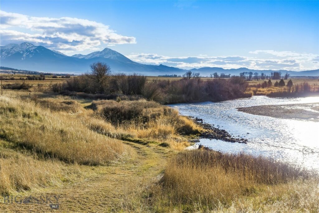 60 Rocky Hollow Trail, Livingston MT 59047