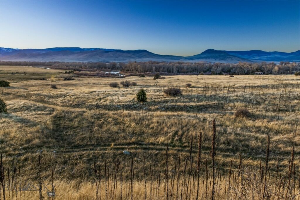60 Rocky Hollow Trail, Livingston MT 59047