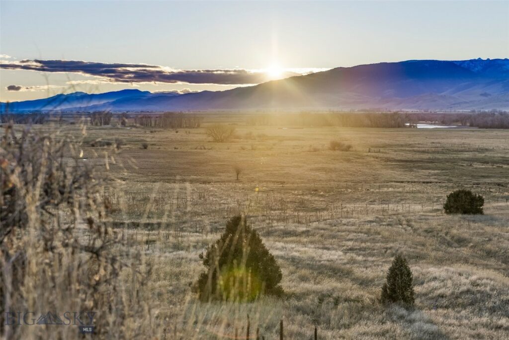60 Rocky Hollow Trail, Livingston MT 59047