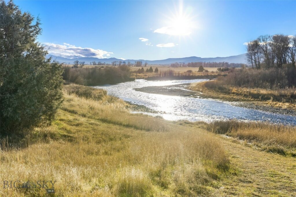 60 Rocky Hollow Trail, Livingston MT 59047