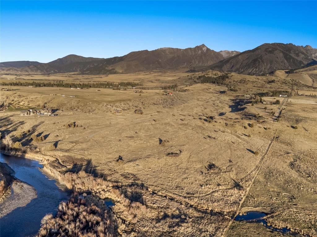 60 Rocky Hollow Trail, Livingston MT 59047