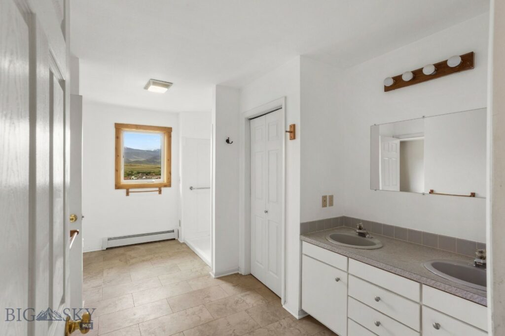 601 N C Street, Livingston MT 59047