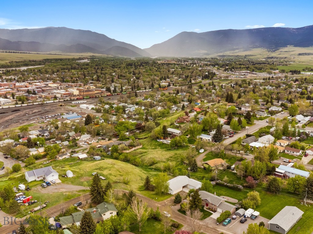 601 N C Street, Livingston MT 59047