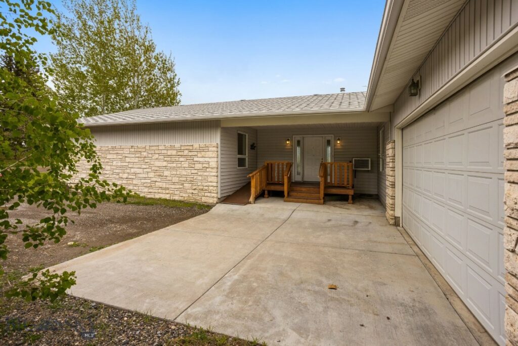601 N C Street, Livingston MT 59047
