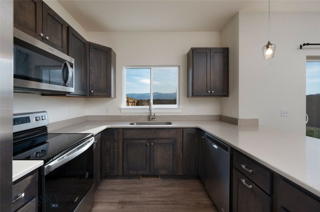 602 Winston Lane, Belgrade MT 59714