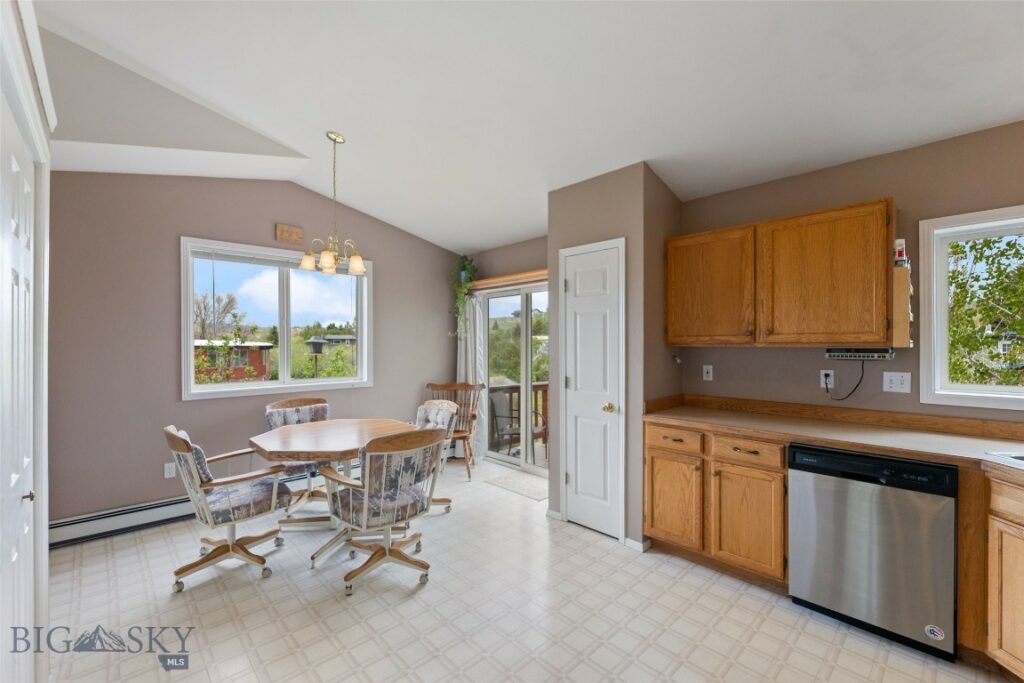 604 E Milky Way Drive, Livingston MT 59047