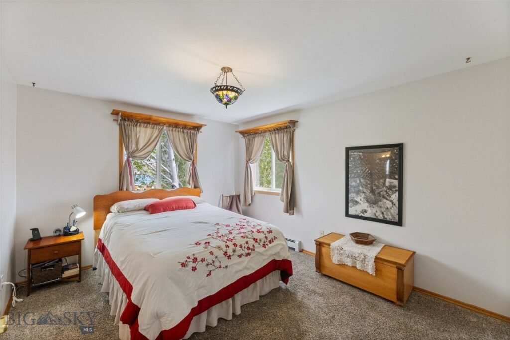 604 E Milky Way Drive, Livingston MT 59047