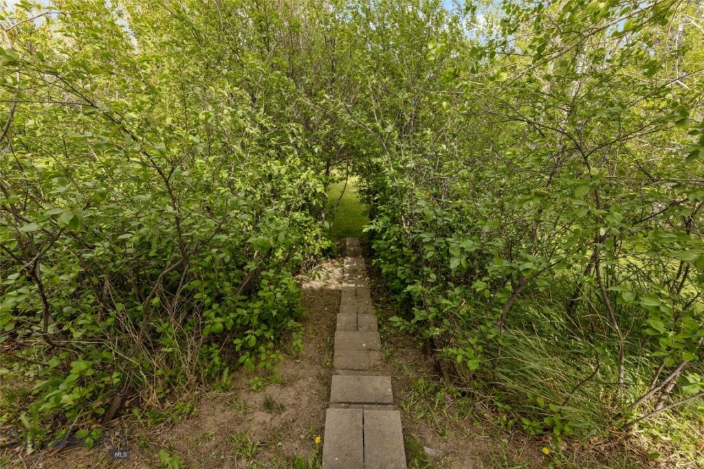 604 E Milky Way Drive, Livingston MT 59047