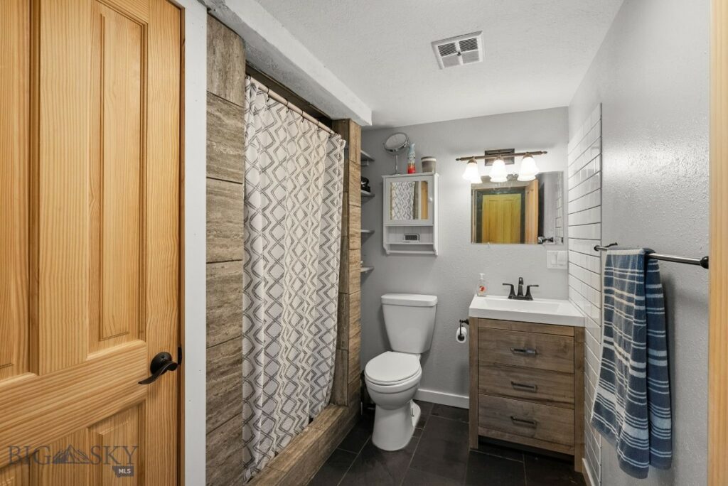 6045 Saddle Peak Way, Belgrade MT 59714