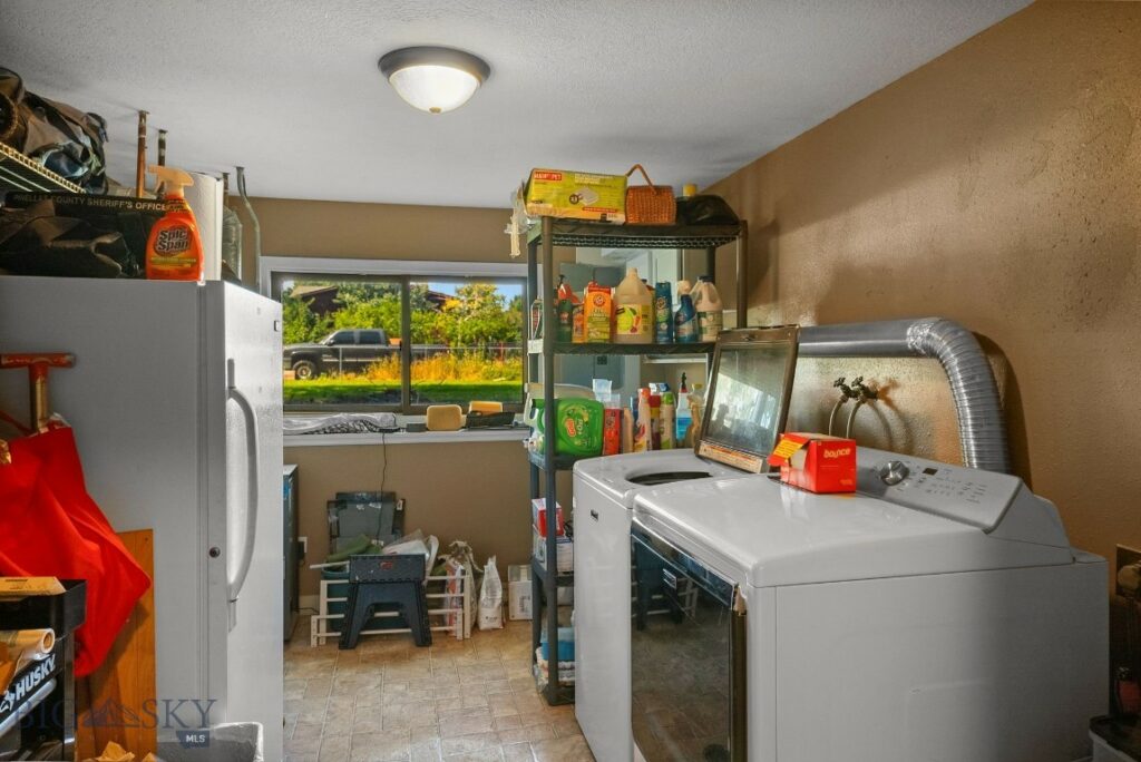 6045 Saddle Peak Way, Belgrade MT 59714