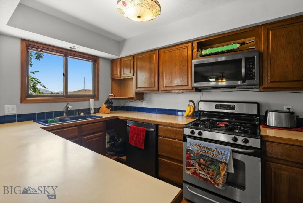 6045 Saddle Peak Way, Belgrade MT 59714