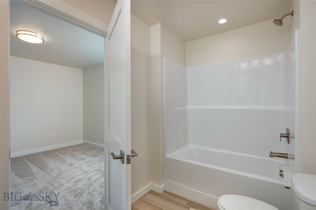 605 Mira Way, Belgrade MT 59714