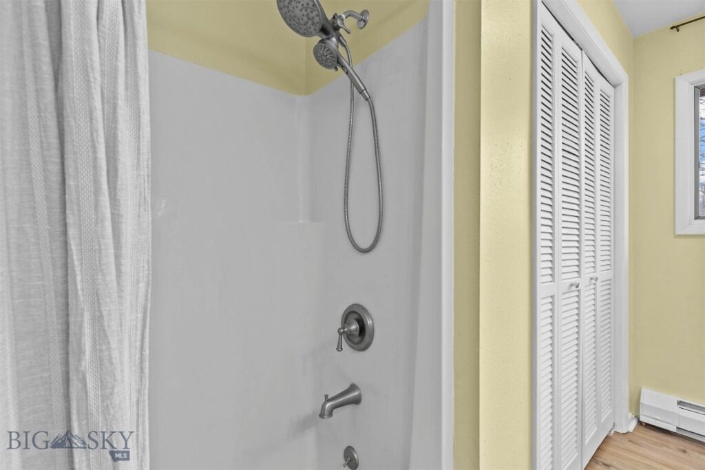 605 Robin Lane, Livingston MT 59047