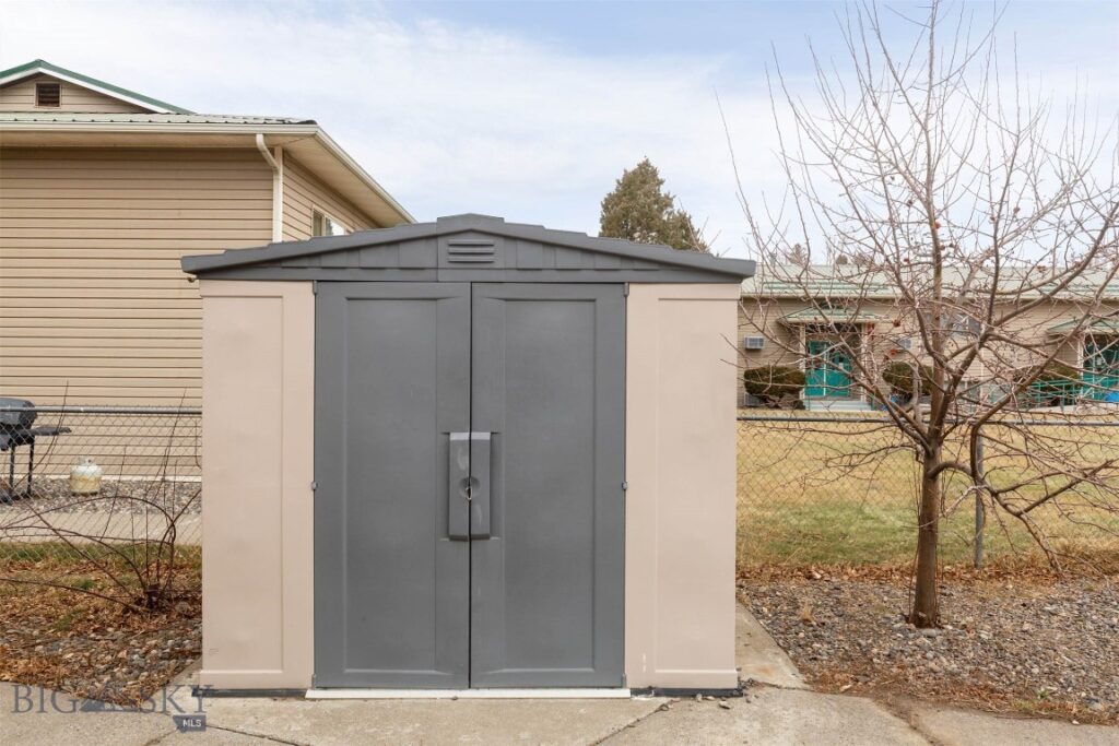 605 Robin Lane, Livingston MT 59047