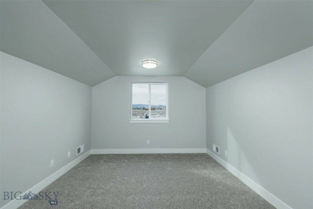 605 Spaniel, Belgrade MT 59714
