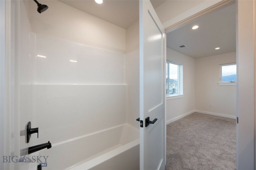 606 Companion Way, Belgrade MT 59714