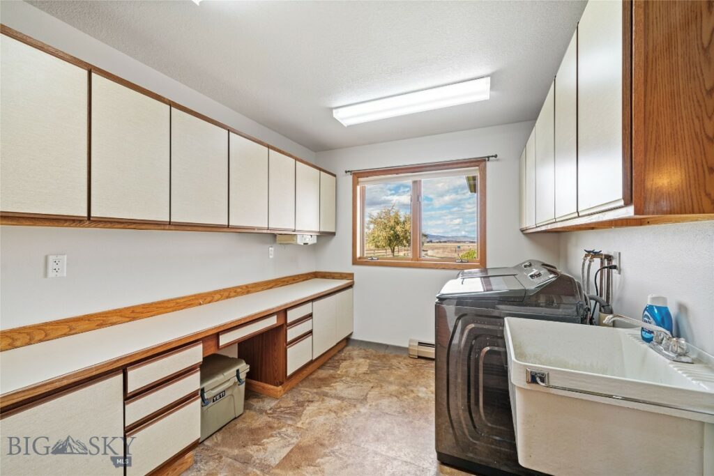 606 Frank Road, Belgrade MT 59714