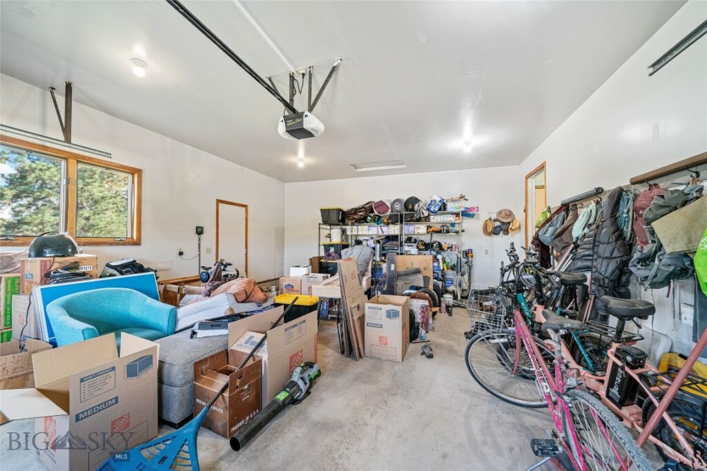 606 Frank Road, Belgrade MT 59714