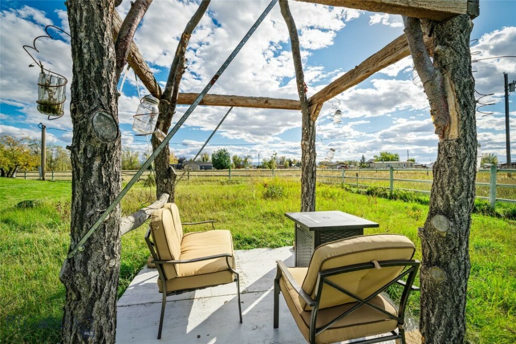 606 Frank Road, Belgrade MT 59714