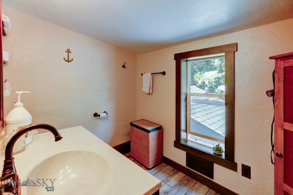 606 W Gallatin Street, Livingston MT 59047