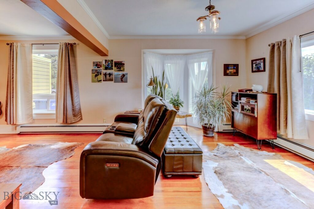 606 W Gallatin Street, Livingston MT 59047