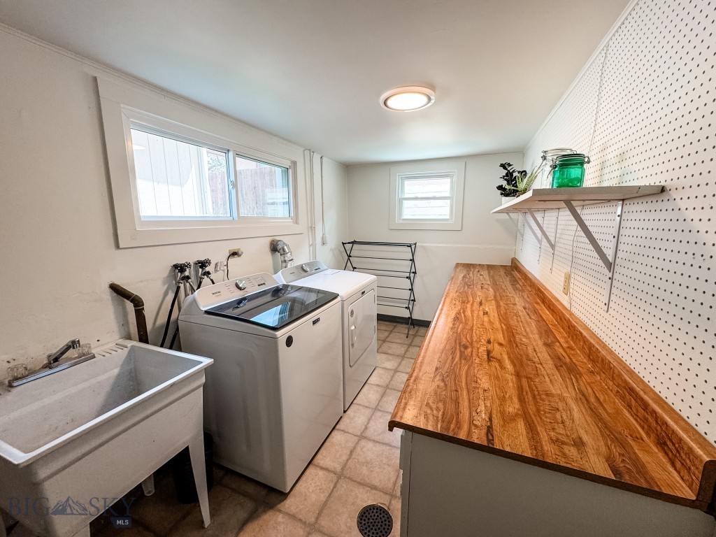 607 Meadowlark Lane, Livingston MT 59047