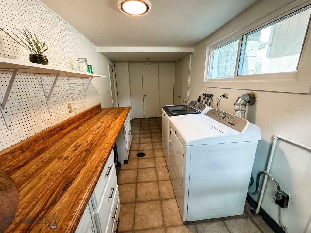 607 Meadowlark Lane, Livingston MT 59047