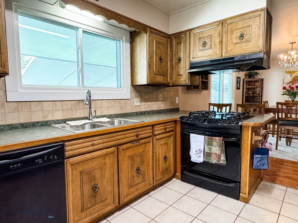 607 Meadowlark Lane, Livingston MT 59047