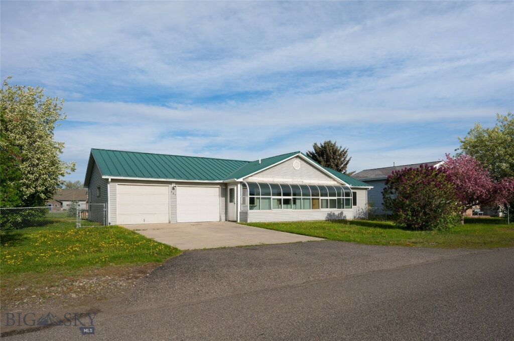 607 N Hoffman Street, Belgrade MT 59714