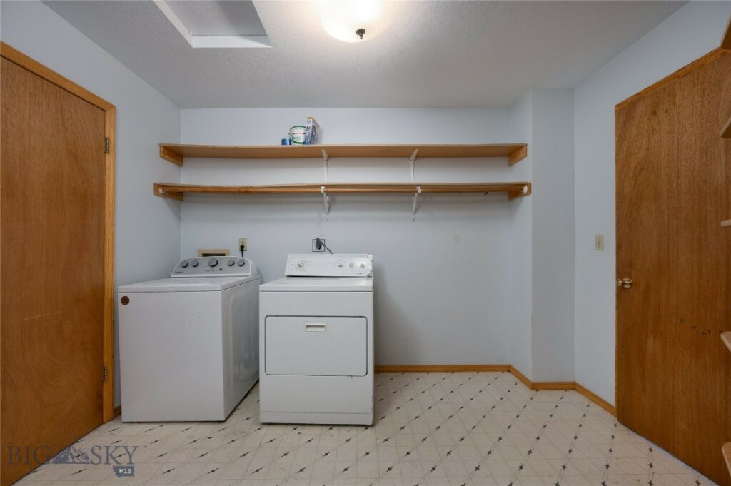 607 N Hoffman Street, Belgrade MT 59714