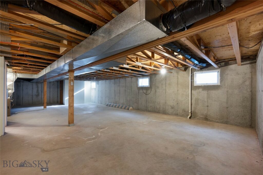 607 N Hoffman Street, Belgrade MT 59714