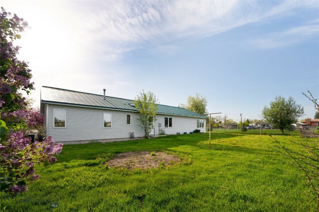 607 N Hoffman Street, Belgrade MT 59714