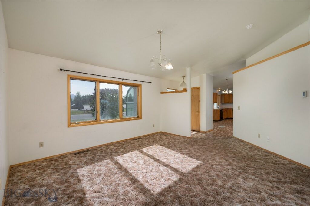 607 N Hoffman Street, Belgrade MT 59714